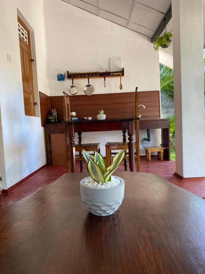 Ami Place Rooms With Kitchen Hikkaduwa Dış mekan fotoğraf