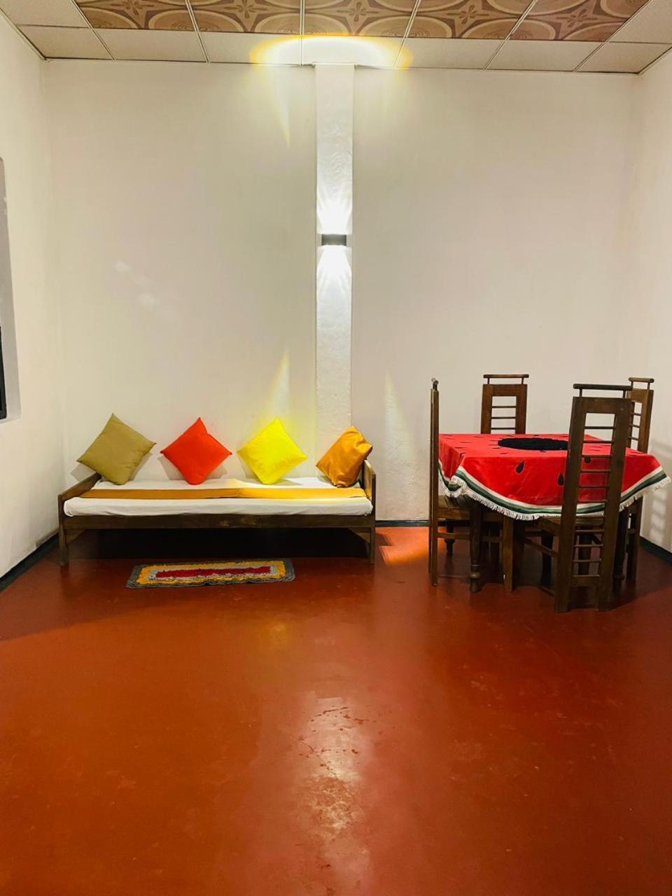 Ami Place Rooms With Kitchen Hikkaduwa Dış mekan fotoğraf