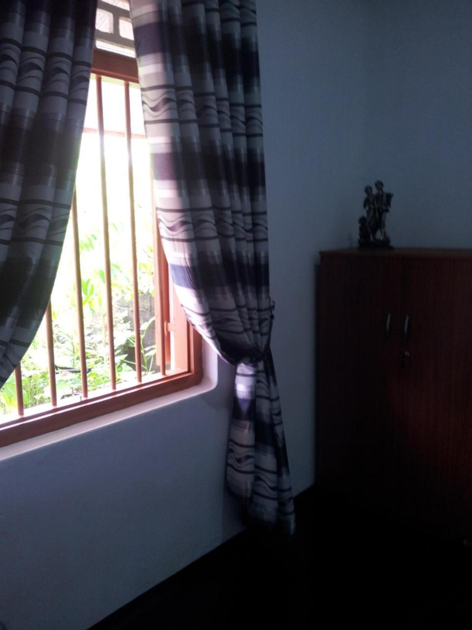 Ami Place Rooms With Kitchen Hikkaduwa Dış mekan fotoğraf