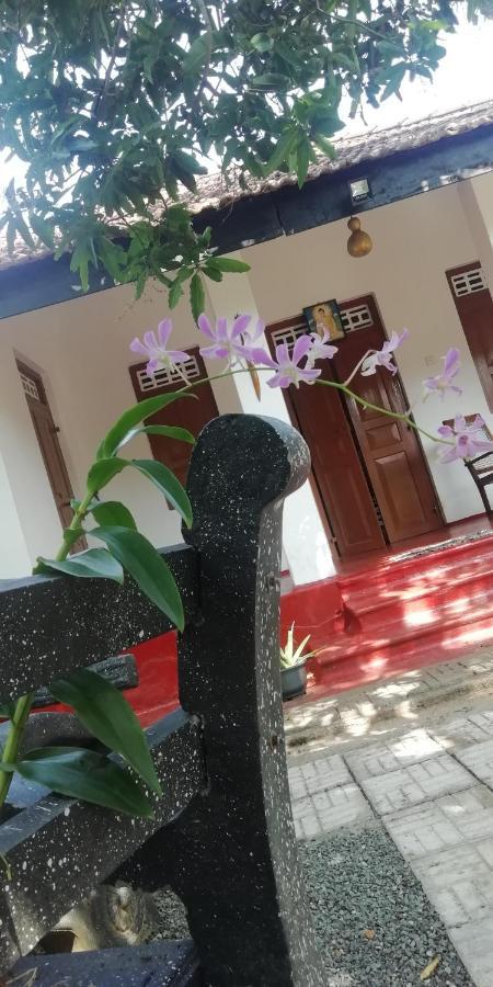 Ami Place Rooms With Kitchen Hikkaduwa Dış mekan fotoğraf